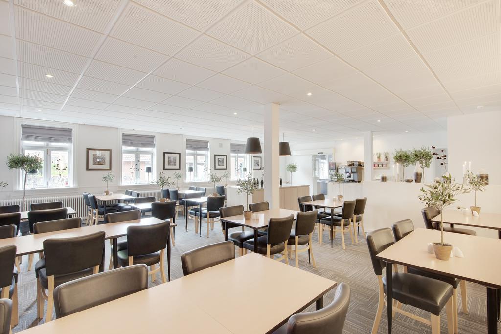 Hotel Jernbanegade Кьюбек Экстерьер фото