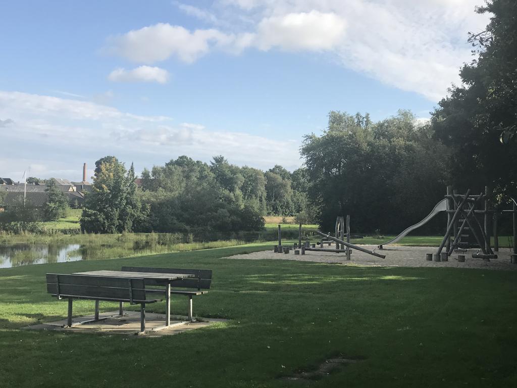 Hotel Jernbanegade Кьюбек Экстерьер фото